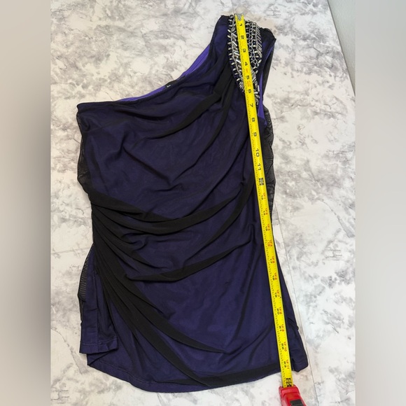 bebe One-Shoulder Purple Draped Top with Embellished Shoulder size Small - Picture 6 of 11